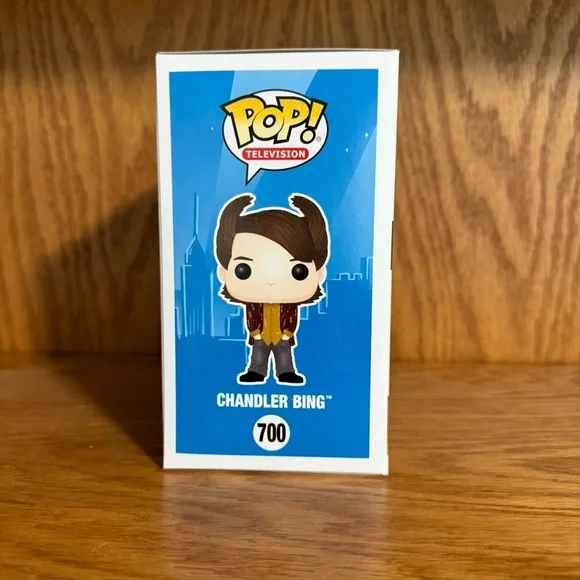 Funko Pop! FRIENDS Chandler Bing 700 - Picture 4 of 5
